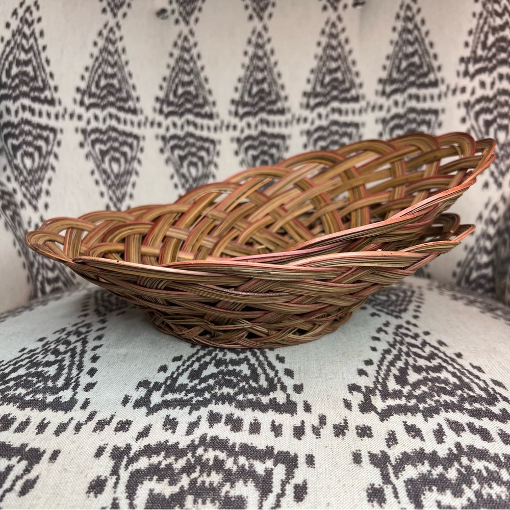 Pair of Vintage Wicker Baskets - Picture 3 of 16